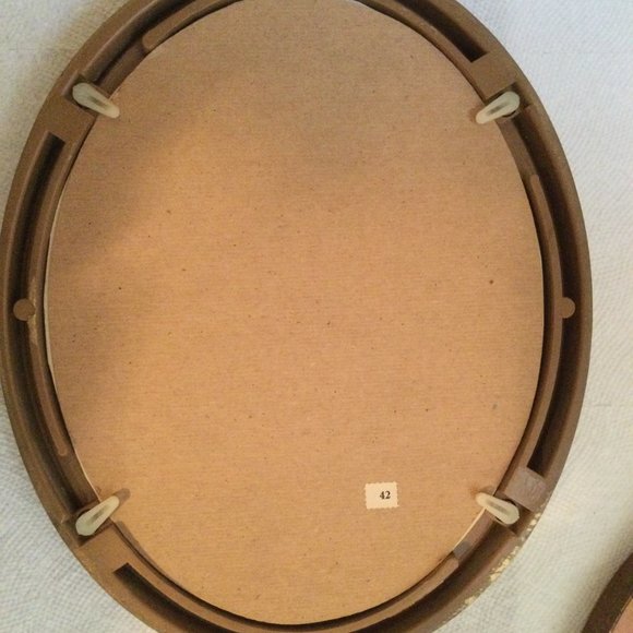 Two handmade pressed dried leaf and flower picture oval frame wall hanger decor - Picture 4 of 5